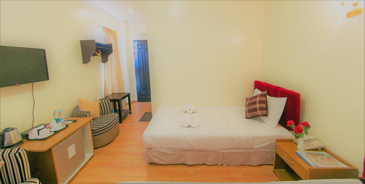Hotel Mindhama Янгон Екстериор снимка