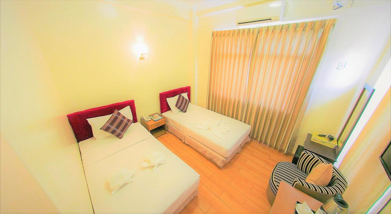 Hotel Mindhama Янгон Екстериор снимка