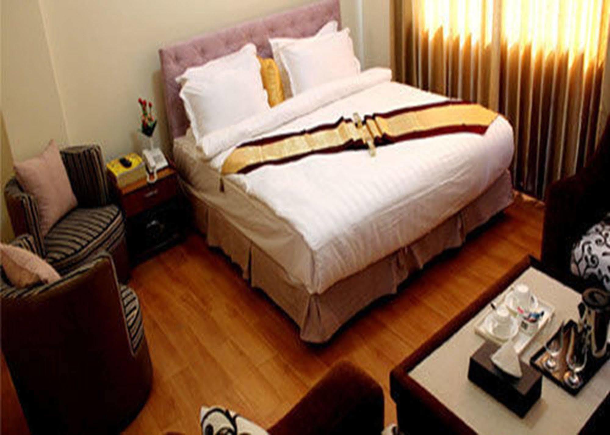 Hotel Mindhama Янгон Екстериор снимка