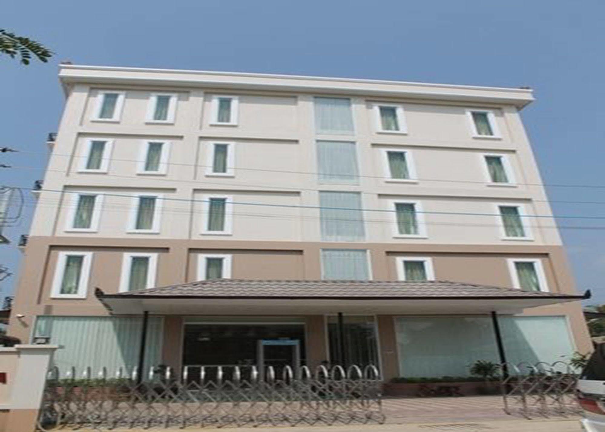 Hotel Mindhama Янгон Екстериор снимка