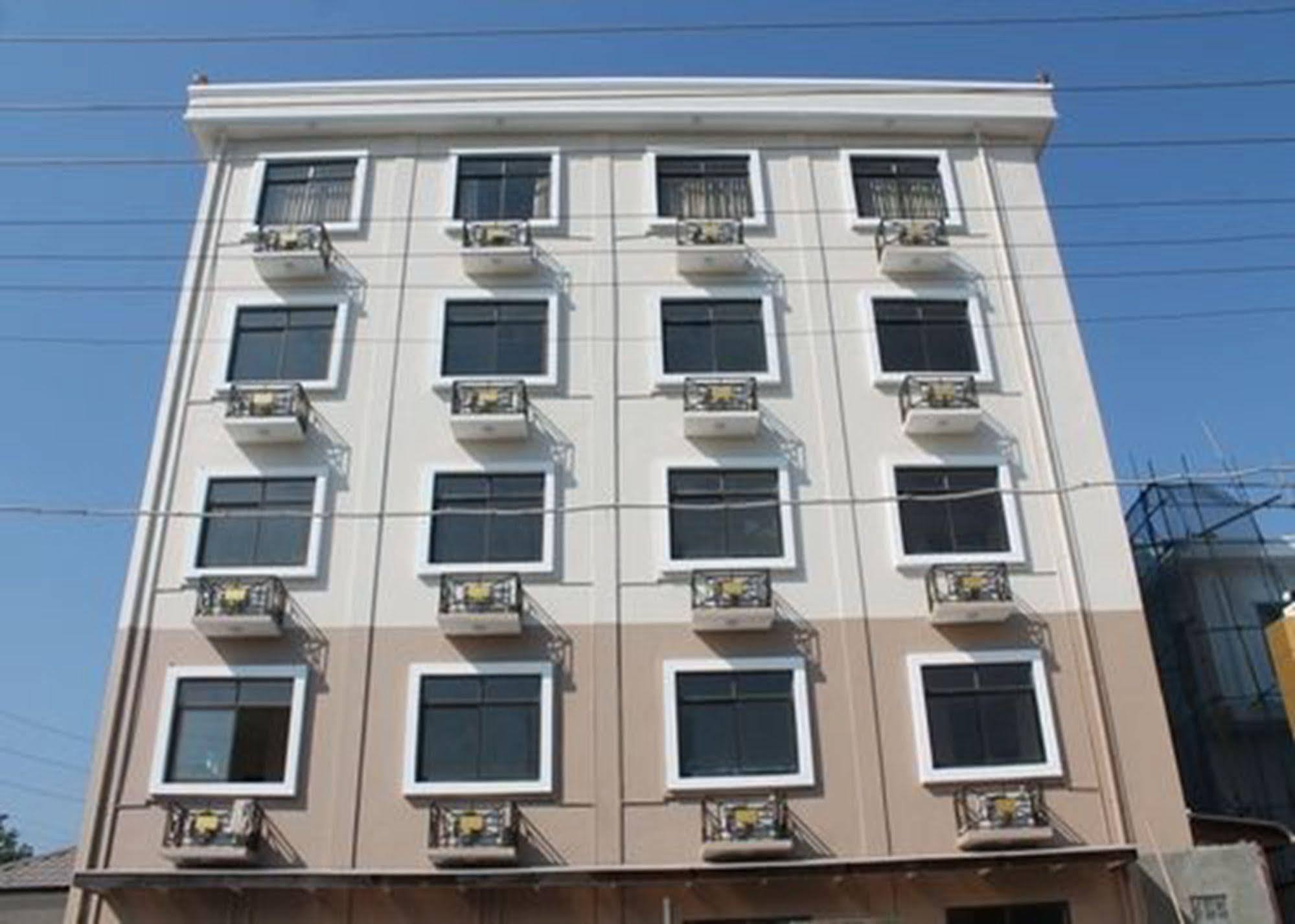 Hotel Mindhama Янгон Екстериор снимка