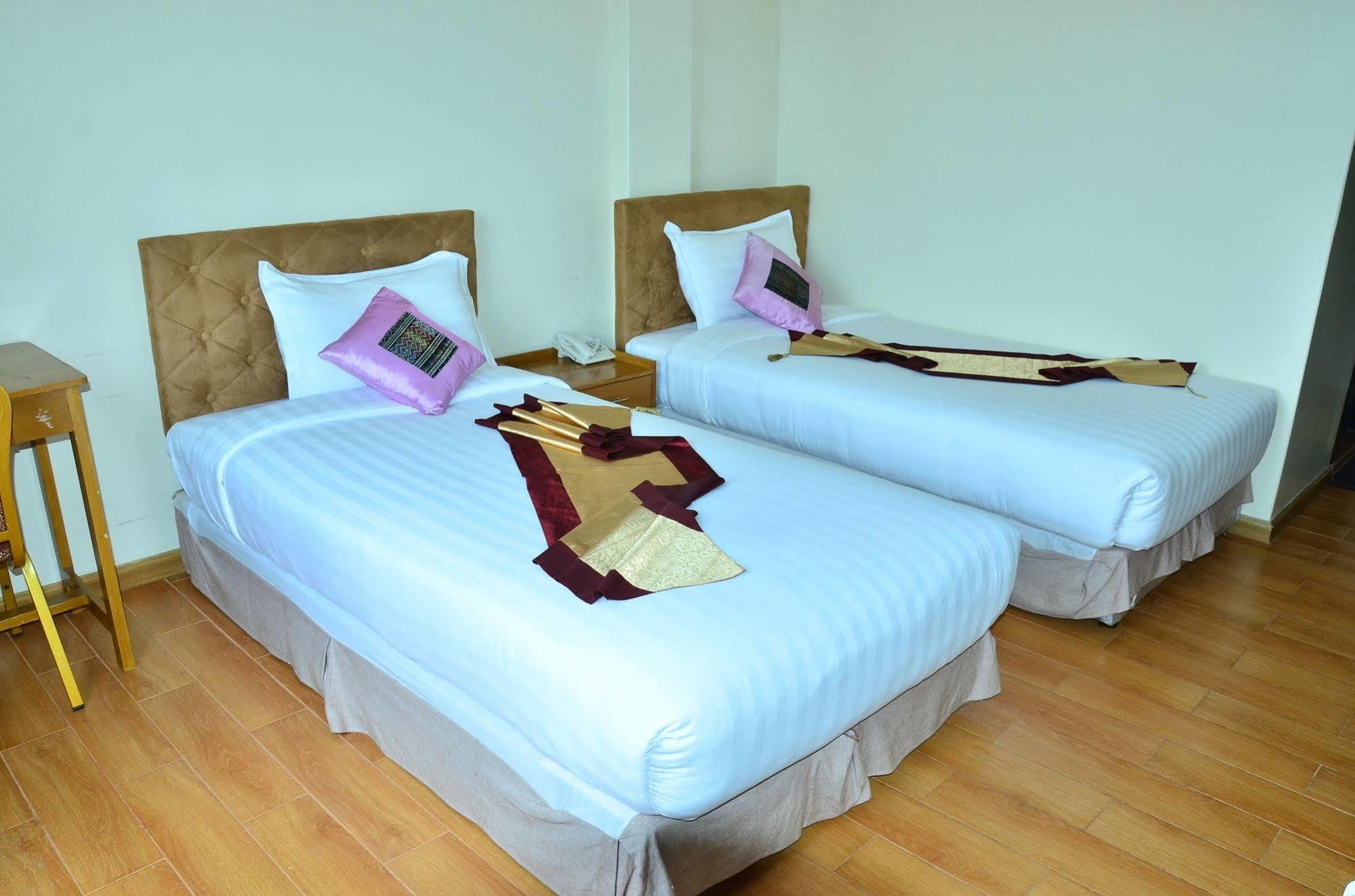 Hotel Mindhama Янгон Екстериор снимка